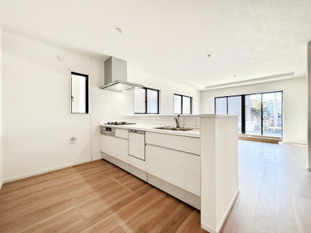 �L�b�`���@���r���O�����n����l�C�̃J�E���^�[�L�b�`���B �Ƒ��������Ȃ���Ǝ������邱�Ƃ��ł��܂��B