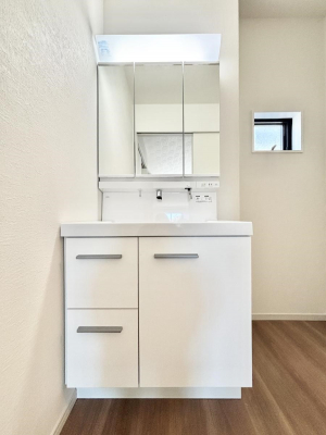 ���ʑ�E���ʏ��@�傫�����₷���O�ʋ��Ő�����������ʑ�́A�g�����Ȃ݃`�F�b�N�┧�̂������ɂ������߂ł��B 