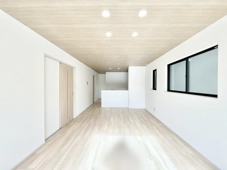 ���̑����ρ@�Ƒ������R�ƏW�܂�e���̃X�y�[�X�ɂȂ肻��