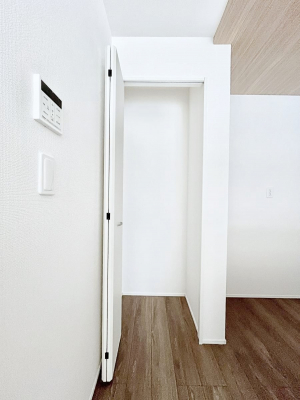 ���̑����ρ@�ݔ����P�������L�b�`���ɂ̓p���g���[�I�H�ނ̃X�g�b�N�͂������A���p�i�̎��[�Ȃǎg�����͂��낢��I