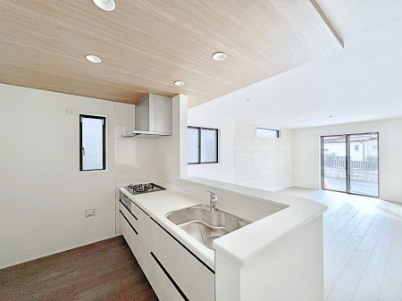 �L�b�`���@�������P�������`Kitchen�`�@�u���������͉�����낤�v����ȃL�b�`���Ȃ�v�������藿�����ł����Ⴂ�܂��B�L�b�`������̓��r���O����]�ł��܂��B�Ƒ����Ȃ��邨�Ƃ������ɂ������܂��B