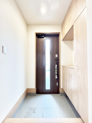 ���ց@�����`Entrance�`�@�Ƃ̒��ł��q�l���}����ŏ��̏ꏊ�ł��錺�ւ́A�Ƃ̈�ۂ��̂��̂ł��I�L�x�Ȍ��֎��[�ŁA����Y��ɕۂ��Ƃ��o���܂��􌺊ւɂ͂����Ղ���[�̉��ʔ��������I