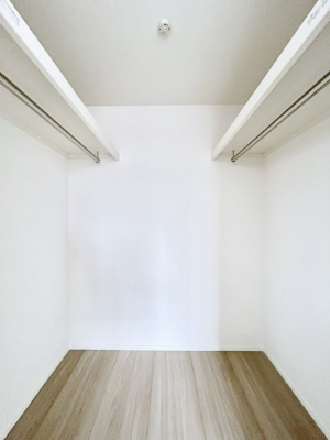 ���̑��@�ߗނ��n���K�[�Ɋ|�����܂܎��[�ł���WIC�B�ߗނ̐������ڂ����₷���ĕ֗��ł��I