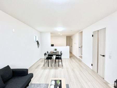 ���̑����ρ@�Ƒ������R�ƏW�܂�e���̃X�y�[�X�ɂȂ肻��