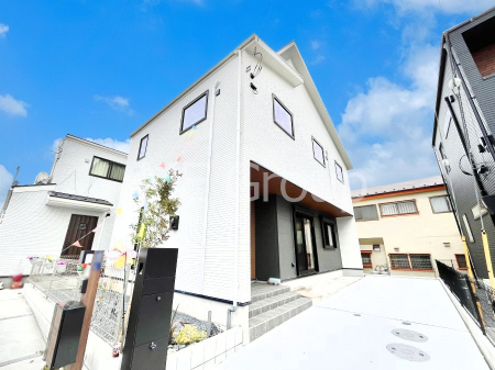 ���n�O�ώʐ^�@�O�ρ`Exterior�`�@���X�����Ȃ���A�咣���߂����ǂ����]�T������������V���[�v�ȃt�H�����ŘȂޓ@��́A���V�̋�ƏƂ炵���킹�鎖�ŁA�{������ׂ������`�̎p�������Ă���܂��B