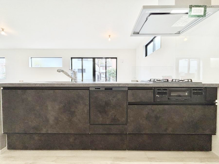 �L�b�`���@�������������I�ɁA�y�����I�V�X�e���L�b�`��