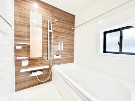 �����@����̔�������Ă���閾�邢�������̂���o�X���[��