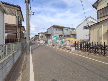 ���n�O�ώʐ^�@�`Exterior�`�@�l�G��ʂ��Ď��R�ƐG�ꍇ����X�|�b�g�������A���U����W���M���O�A�T���̂��Ƒ��ł̗V�тɍœK�ł��B�J�����Ƃ�Ƃ�ɕ�܂ꂽ���z�̏Z�܂��������ɂ���܂��B  