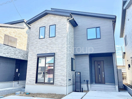 ���n�O�ώʐ^�@�������ꂽ�O�ρA�㎿�ȏZ��Ԃ��L���鎺���͉i�����S���ĉ߂�����Z���ł��B