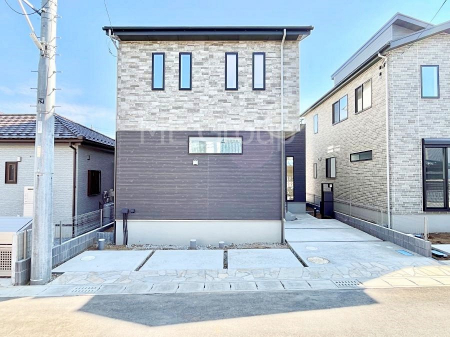 ���n�O�ώʐ^�@�������ꂽ�O�ρA�㎿�ȏZ��Ԃ��L���鎺���͉i�����S���ĉ߂�����Z���ł��B