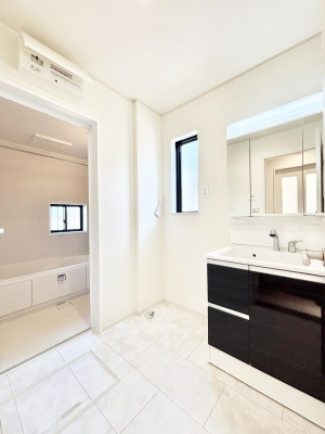 ���ʑ�E���ʏ��@�������̂�����K��Ԃł��B�����̐g�x�x���C�����ǂ����g�������܂��B 