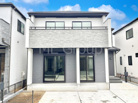 ���n�O�ώʐ^�@���X�����I�����Ղ�̗z���ƊJ�����ɕ�܂�閾�邢�Z�܂��B 