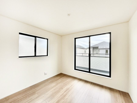 �Q���@�g���₷���`�Ńx�b�g��Ƌ�̒u�����ɂ����邱�Ƃ�����܂���B   