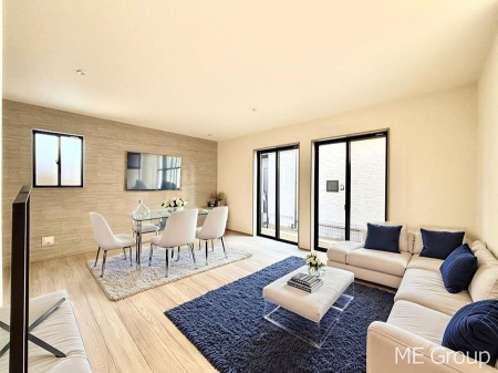 ���r���O�@������2-1�������`Living�`�@�Ƒ��̉�b��Ί炪�s���������r���O�ł��B�傫�ȃ\�t�@��_�C�j���O�e�[�u���ł������H���������肭�났�����􂻂�Ȗ������������Ԃł��I���Ƌ��CG�ł�