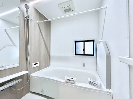 �����@����̔�����₷��؂ȃo�X�^�C���B�������Ƃ����C���y����Ŕ����Ƃ肽���ł��ˁI  