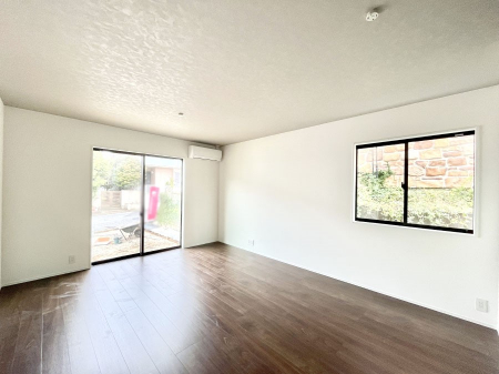 ���̑����ρ@���邢�z���������A�����̕��͋C�ɖ��������_�C�j���O�B   