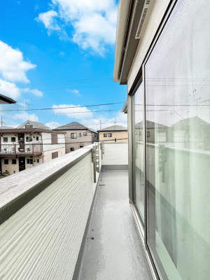 �o���R�j�[�@������A�������`Balcony�`  �o���R�j�[�͉������z���������݁A���z�c����󕨂��C�����悭�������Ƃ��ł��܂��B�g���₷���J���I�ȃo���R�j�[�ł����z�����������Ղ�~�蒍���A�o���R�j�[�t���Z�܂��B  