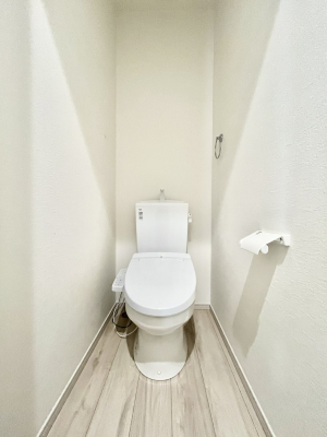 �g�C���@�E�H�V�����b�g�t���g�C����1�K��2�K���ꂼ��ɔz�u����Ă��ĂƂĂ��֗��ł��B 