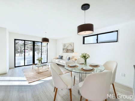 ���r���O�@�傫�ȑ����炽���Ղ�̗z���ƕ����������郊�r���O�@���Ƌ��CG�ł�  