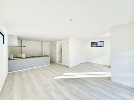 ���r���O�@21���̍L�X�k�c�j�͉Ƒ��݂�Ȃ̉��K��ԁI�Ƒ��̂Ȃ������������厖�ȃX�y�[�X