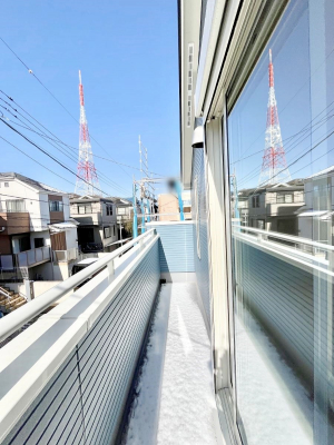 �o���R�j�[�@�����`Balcony�`  �o���R�j�[�͉������z���������݁A���z�c����󕨂��C�����悭�������Ƃ��ł��܂��B  �g���₷���J���I�ȃo���R�j�[�ł����z�����������Ղ�~�蒍���A�o���R�j�[�t���Z�܂��B  