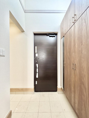 ���ց@�����`Entrance�`�@�Ƃ̒��ł��q�l���}����ŏ��̏ꏊ�ł��錺�ւ́A�Ƃ̈�ۂ��̂��̂ł��I�L�x�Ȍ��֎��[�ŁA����Y��ɕۂ��Ƃ��o���܂��􌺊ւɂ͂����Ղ���[�̉��ʔ��������I