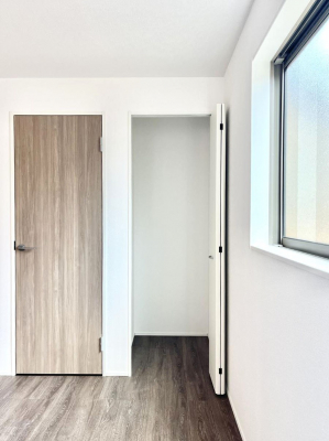 ���̑����ρ@�L�b�`���ɂ̓p���g���[�I�H�ނ̃X�g�b�N�͂������A���p�i�̎��[�Ȃǎg�����͂��낢��I