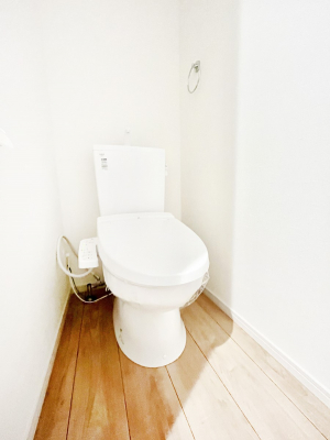 �g�C���@�����`Toilet�`�@�Y��E�X�b�L���E���K�ȃE�H�V�����b�g�t�g�C���ł��낰���Ԃł��B�g�C���͖����g�킴��𓾂Ȃ����́B����������ۂ������ł��ˁB�g�C����2��������̂Œ��̍��G���ɕ֗��ł��I
