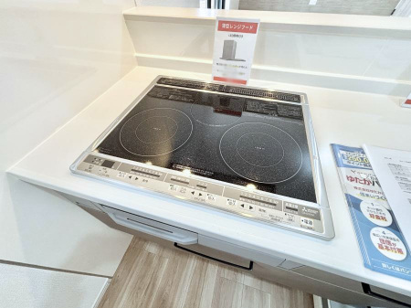 ���̑����ρ@IH�N�b�L���O�q�[�^�[�͓V�̒����ʂ��t���b�g�Ȃ̂Œ�����̓T�b�ƈ�@�����邾���I