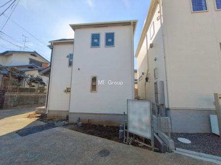 ���n�O�ώʐ^�@�`Exterior�`�@�p�n�ɂ��z����E���ʂ��ǍD�ł��B��ˌ��Ă̑傫�ȃ����b�g�́A�����B�́u�y�n�v���u���R�Ɂv�g���鎖�ł��B�K�[�f�j���O��c�h�x�C�Ԃ�o�C�N�̎�ȂǗl�X�ȗp�r�ŗ��p�ł��܂��B