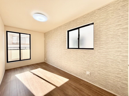 ���̑����ρ@�����`Bed Room�`�@2�ʍ̌����m�ۂ������邢�����́A���ʂ����ǂ��A��ϋ��S�n�̗ǂ���ԂƂȂ��Ă���܂��B�u�₩�ȕ��������ċN���钩�́A���K�����̎n�܂�ɁI���������ʕ����ƂĂ��ǂ��Z�܂���