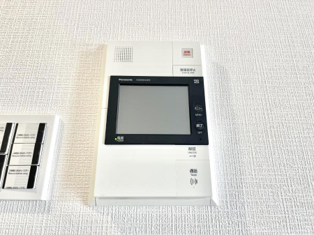 ���̑����ρ@�K��҂���ڂł킩��A���S�̂s�u���j�^�[�t���C���^�[�t�H��