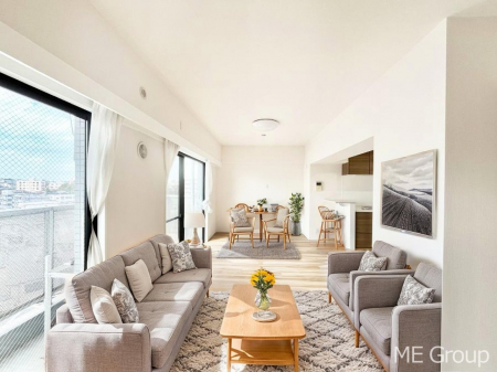 ���r���O�@�������������͋C�̂k�c�j�͉Ƒ��݂�Ȃ̉��K��ԁ@���Ƌ��CG�ł�