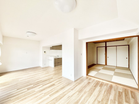 ���r���O�@�אڂ̘a�����J������΂���ɍL�X��Ԃ�  