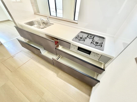 ���̑����ρ@�ݔ���2-B�������X���C�h�����[�Ȃ̂ŏォ��̏o�����ꂪ�\�I���������߂��Ɋy�X�I