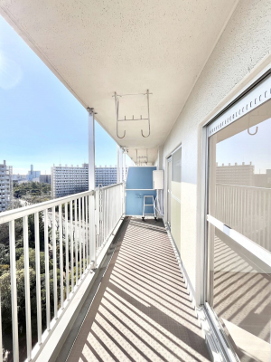 �o���R�j�[�@�����`Balcony�`  �o���R�j�[�͉������z���������݁A���z�c����󕨂��C�����悭�������Ƃ��ł��܂��B�g���₷���J���I�ȃo���R�j�[�ł����z�����������Ղ�~�蒍���A�o���R�j�[�t���Z�܂��B  