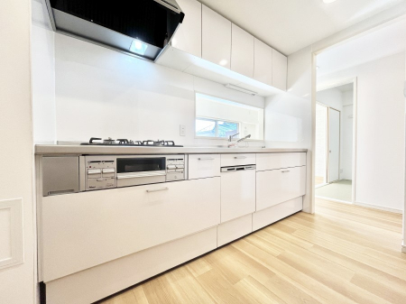 �L�b�`���@�����`Kitchen�`  �u���������͉�����낤�v����ȃL�b�`���Ȃ�v�������藿�����ł����Ⴂ�܂��B  �L�b�`������̓��r���O����]�ł��Ƒ����Ȃ��邨�Ƃ������ɂ������܂��B  