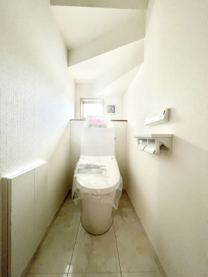 �g�C���@�����`Toilet�`�@�Y��E�X�b�L���E���K�ȃE�H�V�����b�g�t�g�C���ł��낰���Ԃł��B�g�C���͖����g�킴��𓾂Ȃ����́B����������ۂ������ł��ˁB�g�C����2��������̂Œ��̍��G���ɕ֗��ł��I