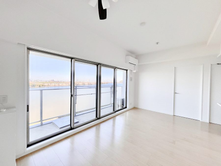 ���̑����ρ@�Ƒ��̂Ȃ�����؂ɂ����_�C�j���O�@