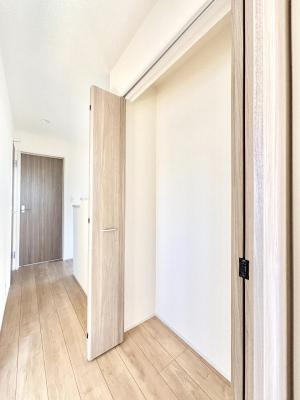 ���̑����ρ@�ݔ����P�������L�����[�B�|�������G�߂̏��������[���邱�Ƃ��ł��܂��B