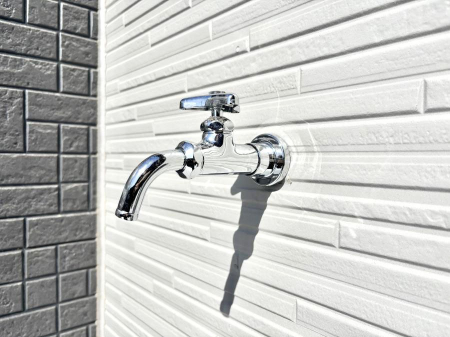 ���̑����ρ@�ݔ����P�������o���R�j�[����������΂��|�����y�X�ł��B  