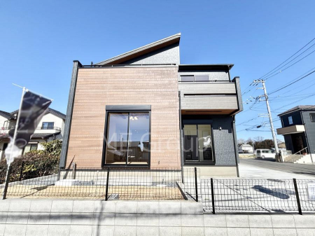 ���n�O�ώʐ^�@�O�ρ��R�������`Exterior�`�@���X�����Ȃ���A�咣���߂����ǂ����]�T������������V���[�v�ȃt�H�����ŘȂޓ@��́A���V�̋�ƏƂ炵���킹�鎖�ŁA�{������ׂ������`�̎p�������Ă���܂��B