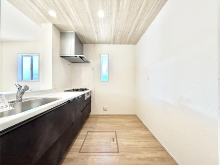 �L�b�`���@��Ƃ肠��L�b�`���ł͂��Ƒ��Ɗy�������������ł��܂��B