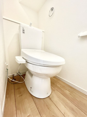 �g�C���@�g�C����1�K��2�K���ꂼ��ɔz�u����Ă��ĂƂĂ��֗��ł��B 