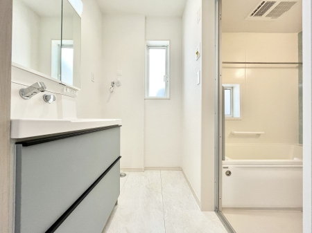 ���̑��@���������Ă���̂Ŏ��C�̑����ꏊ�ł����C���\���s���܂��B�����̐g�x�x���C�����ǂ��I