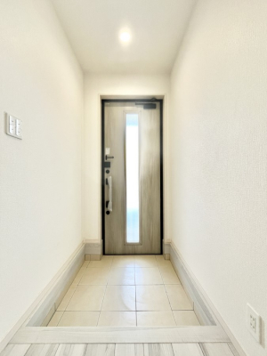 ���ց@�K���X�X���b�g�̓��������փh�A�������Ɍ���͂��Ă���܂�