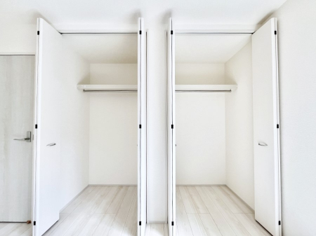 ���[�@�����Ղ�̎��[�X�y�[�X�ŉ��K�ɕ�点���� 