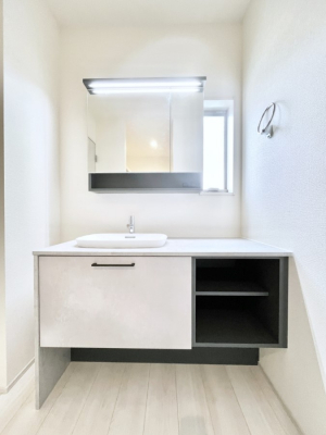 ���ʑ�E���ʏ��@�傫�����₷���O�ʋ��Ő�����������ʑ�́A�g�����Ȃ݃`�F�b�N�┧�̂������ɂ������߂ł��B 