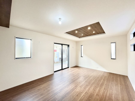 ���̑����ρ@�Ƒ������R�ƏW�܂�e���̃X�y�[�X�ɂȂ肻���@