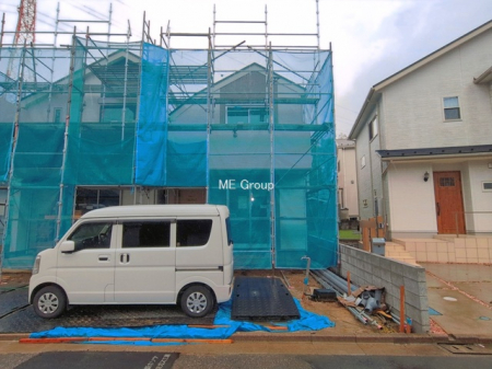 ���n�O�ώʐ^�@���P�������`Exterior�`�@��s���œ���̃X���[���C�t���΂Ɉ͂܂ꂽ�y�n�͓s��̌�����Y���ꂻ���B�l�G��ʂ��Ď��R�ƐG�ꍇ����X�|�b�g�����ӂɂ͐��肾������I